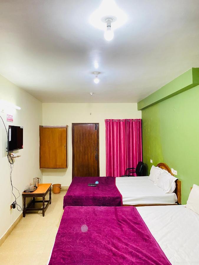 Hotel Nakshatra Ooty Exterior photo
